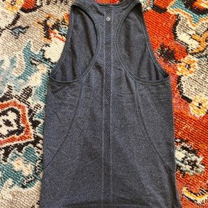 Lululemon Swiftly High Neck Top